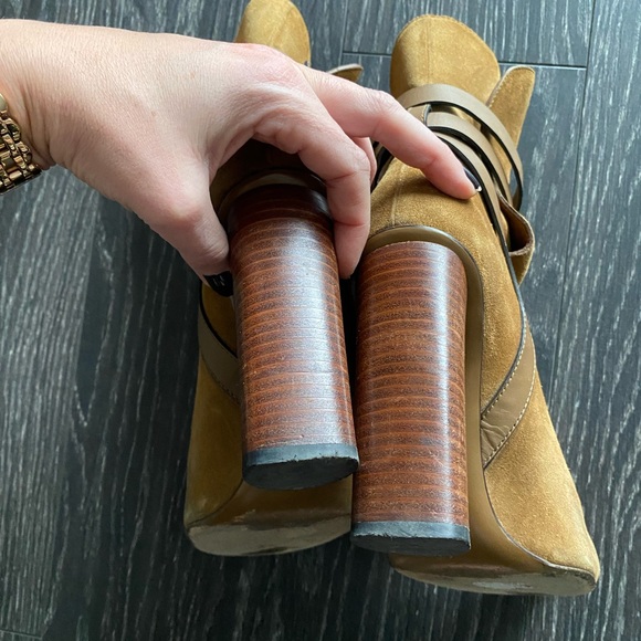 Gucci tan suede booties 38.5 - Picture 4 of 7